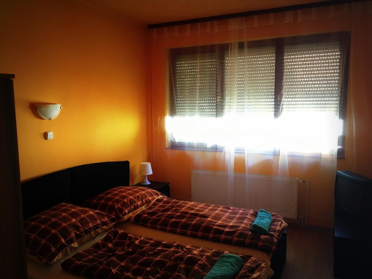 Palota Panzio Bed & Breakfast Budapest Luaran gambar